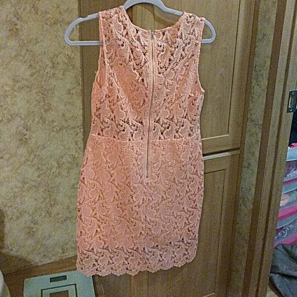 Dress - Picture 3 of 3
